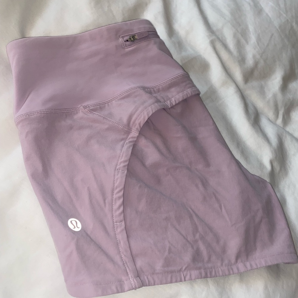 Lululemon speed up short sz 4 lilac